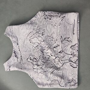 Athleta Conscious Crop Printed Small A-C Black White